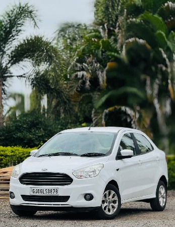 ford aspire ગાડી વેચવાની છે