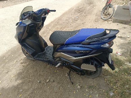 સુઝુકી બ્રેડમેન