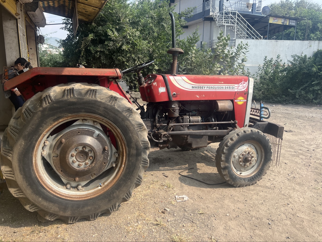 Massey 245 j series