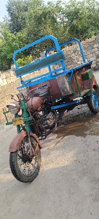 રીક્ષા વેચવાની છે