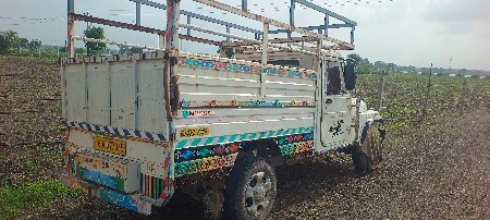 બોલેરો વેચવાનો છે