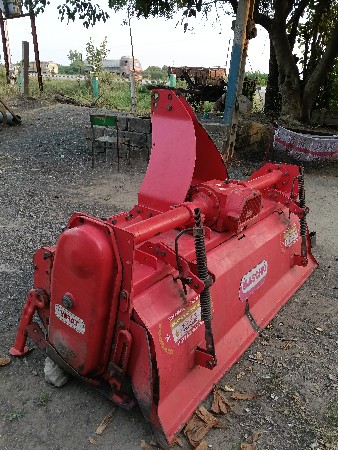 રોટાવેટર વેચવાનુ છે