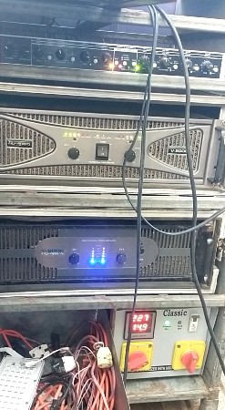 DJ