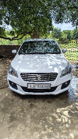 ફોર વ્હીલ-કાર વેચવાની છે