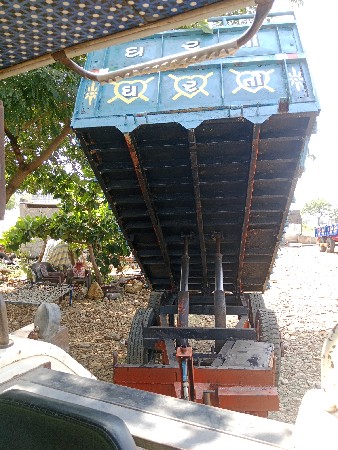 ધરતી કંપનીનું ફોરવીલ ટેલર વેચવાનો