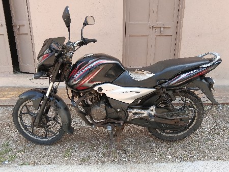 bajaj discover 100 cc