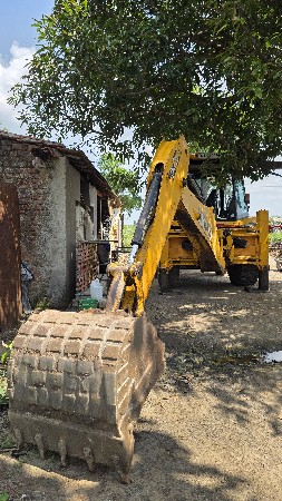 જેસીબી થ્રી ડી એક્સ એક્સ્ટ્રા