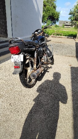 ટુ વ્હીલ વેસવાનું છે