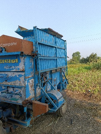 વૃંદાવન થ્રેસર ફાઈટર