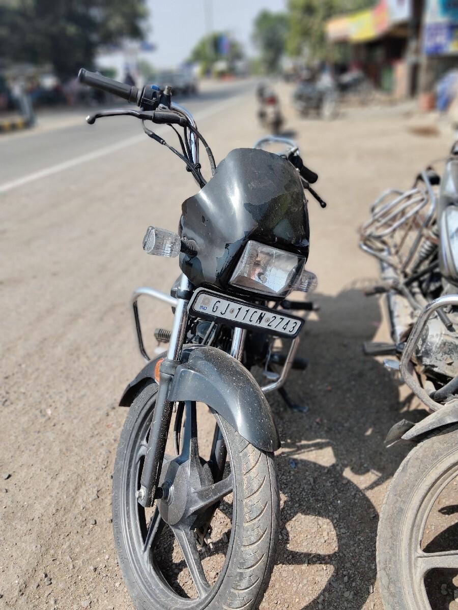 વેચવાની છે