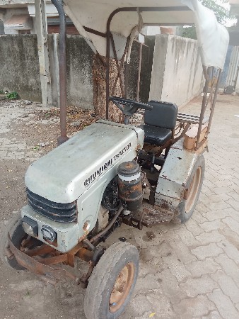 મિની ટ્રેક્ટર વેસવાનુ છે