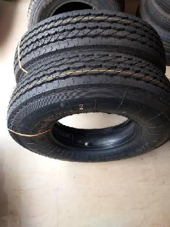 ટાયર પીકઅપ ના ઇકોના અને ફોરવીલ ના