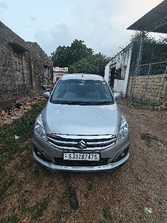 વેચવાની છે