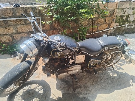 ડીઝલ બુલેટ વેચવા નું છે