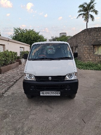 Maruti Suzuki ecco 7 siter ac petro