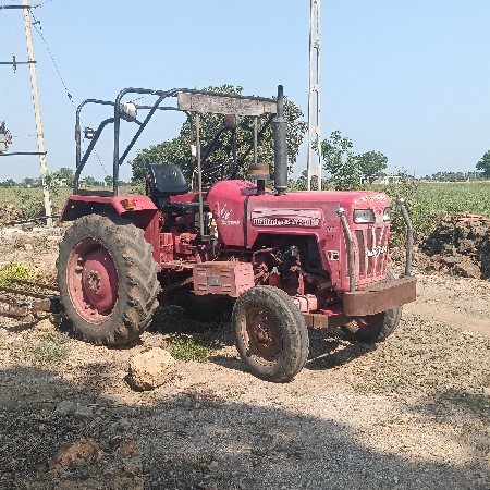 ટ્રેક્ટર વેચવાનું છે