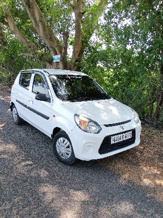 અલ્ટો 800 ગાડી વેચવાની છે