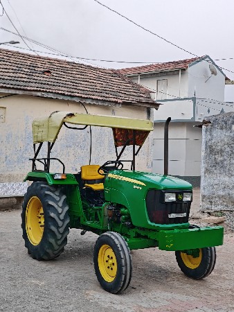 John Deere 5042 D