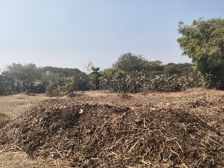 ખાતર વેચવાનું છે