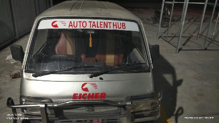 MARUTI VAN OMNI વેચવાની છે.