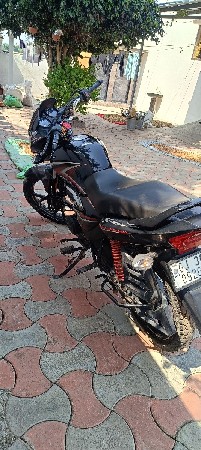 વેચવાની છે