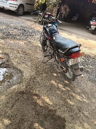 ટુ વ્હીલર વેચવાનું છે