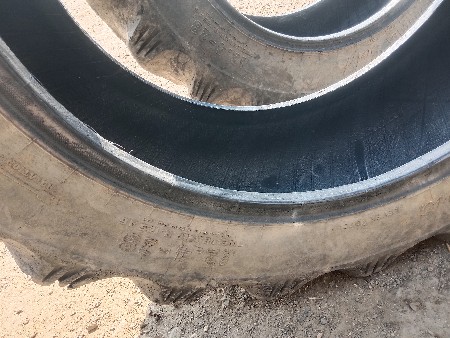 બારના ટાયર આખા ટાયર