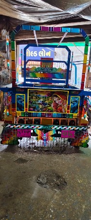 ગાડી વેચવાની છે