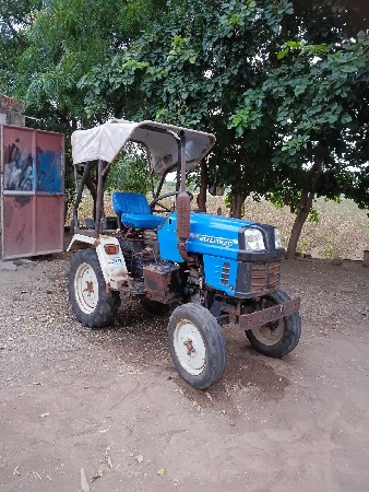 ટ્રેક્ટર વેચવાનું છે