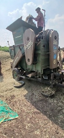 ગીતા નું ફાઈટર થેસર ધરધરાવ ચાલેલ