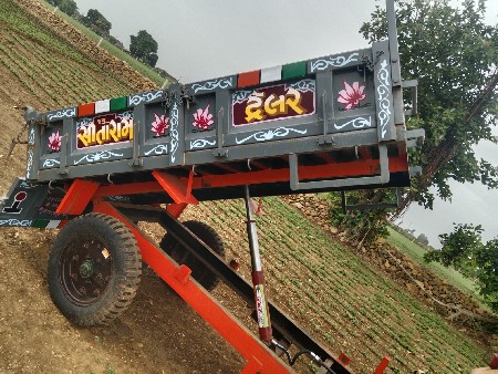 જય સીતારામ નું ફોરવીલ ટેલર વેચવાનું