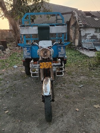 છકડો રીક્ષા 2006 મોડલ 75000