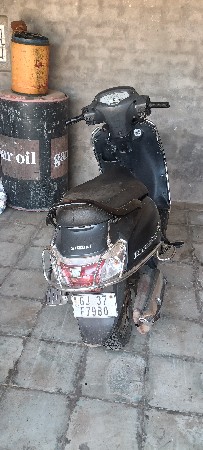 સ્કુટી વેચવાની છે