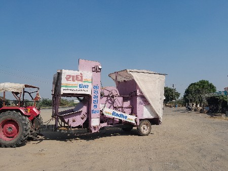 ઓટોમેટિક થ્રેસર