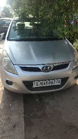 વેચવાની છે