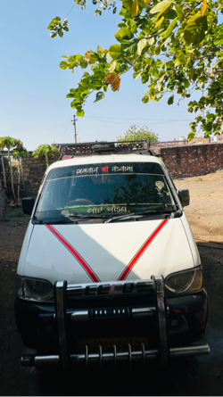ફોર વ્હીલ-કાર વેચવાની છે