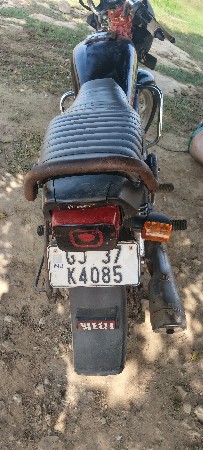 ટુ વ્હીલર વેચવાનું છે