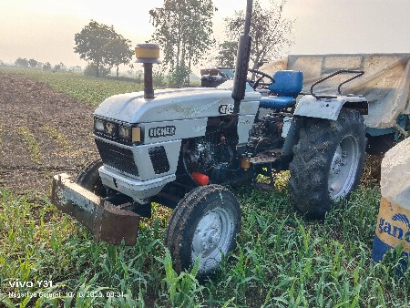 આઇસર 485 અને મહેન્દ્ર 275 અને યુવર